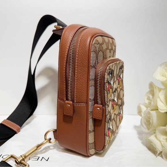 Disney X Coach Track Pack 14 In Signature Jacquard With Mickey Mouse Print cm721 - Picture 2 of 9